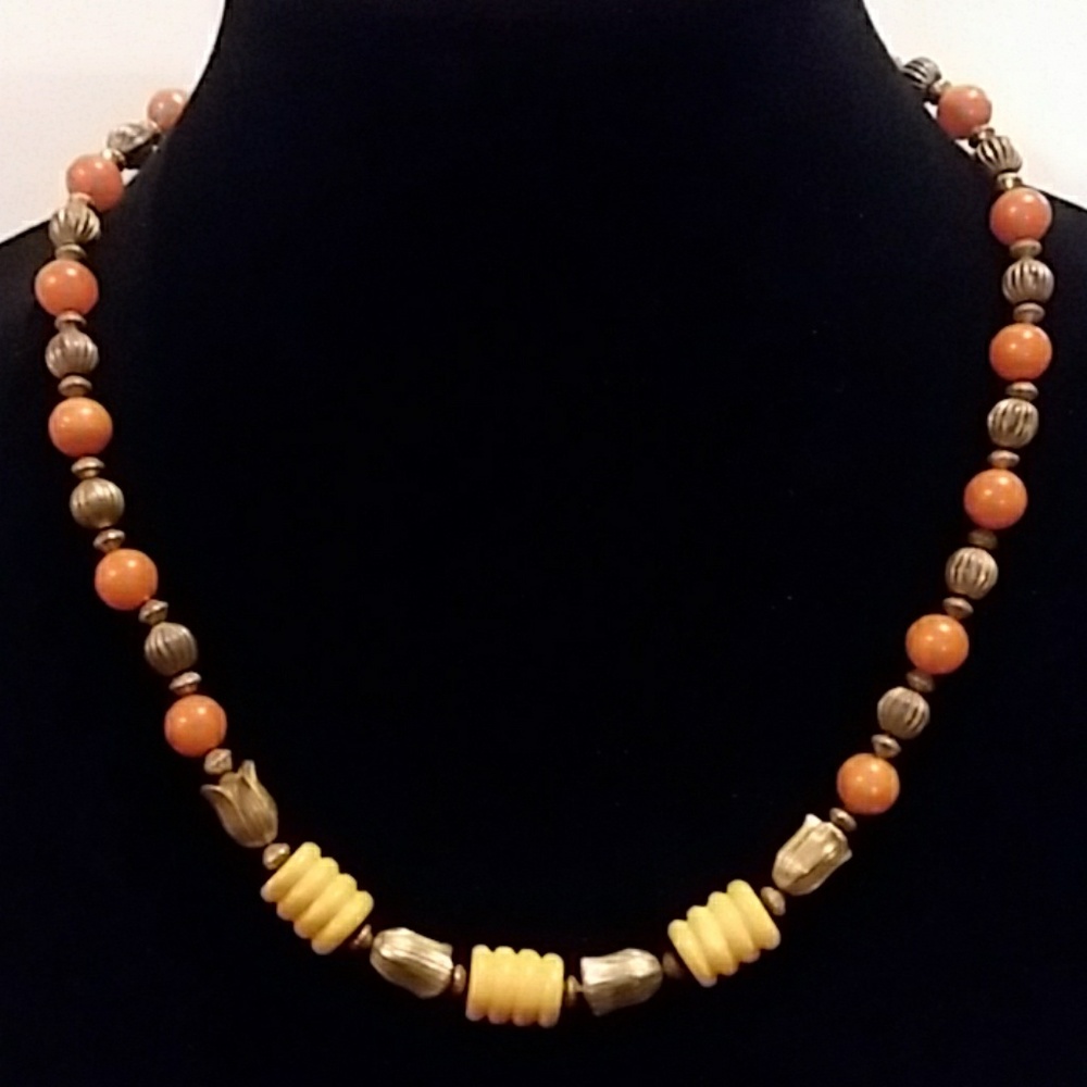 Necklaces - Picture 3 of 5